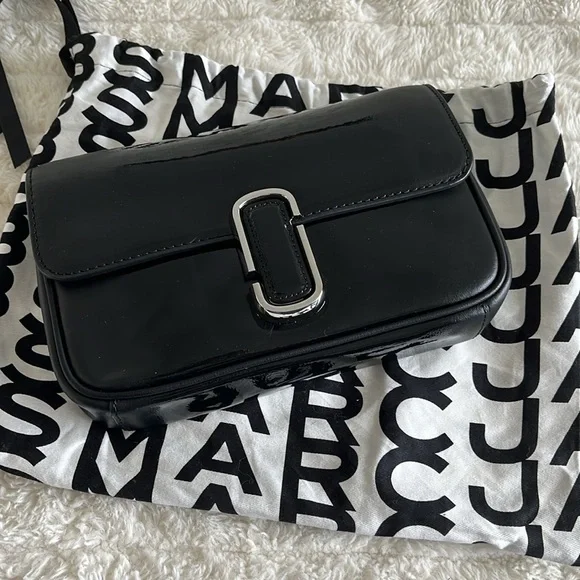 Marc Jacobs The Shadow Patent Shoulder Bag - Picture 9 of 9